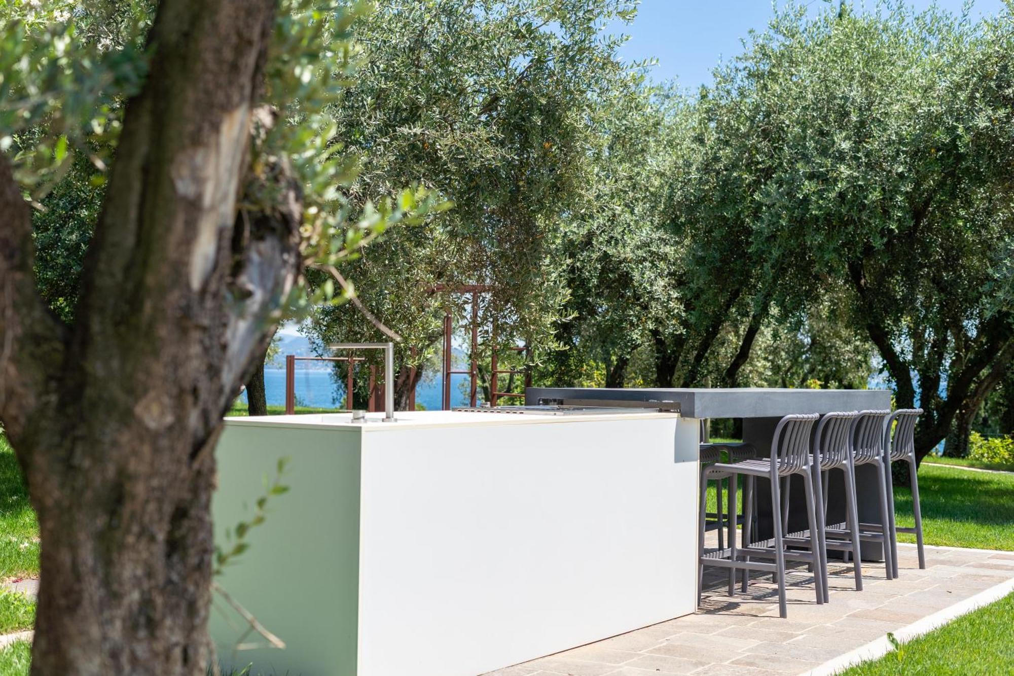 Villa Silvia Apartments San Felice del Benaco Exterior foto