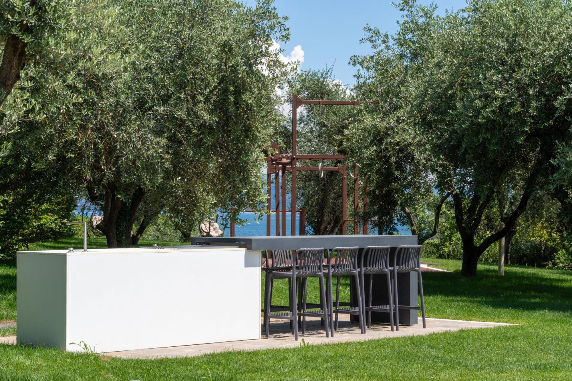 Villa Silvia Apartments San Felice del Benaco Exterior foto
